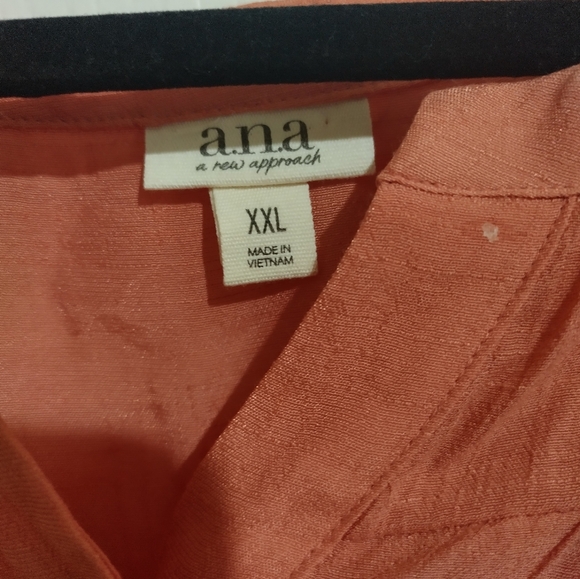 Melon colored XXL a.n.a high low short sleeve blouse - Picture 3 of 3